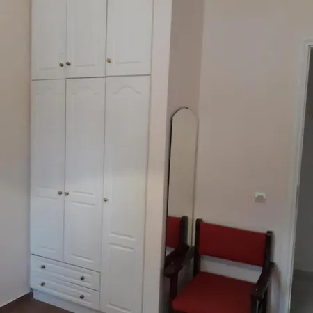 Eleni * Áfra