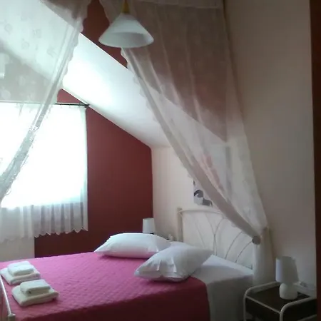 Eleni Apartamento