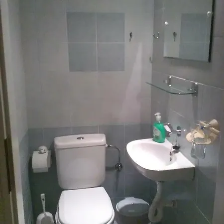 Eleni Apartamento *